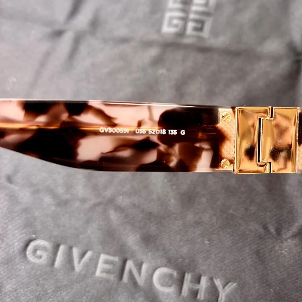 GIVENCHY GV50059 NWT Tortoiseshell Eyeglasses 52-18-135 Gold Logo Frames NEW